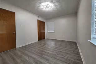 738 Hawthorne Ln, Grand Prairie, TX 75052 - Photo 25