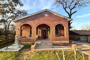 7508 Foster Dr, Lake Worth, TX 76135 - Photo 1