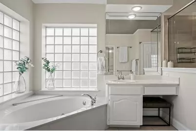 2716 Pin Oak Drive, Grapevine, TX 76051 - Photo 13