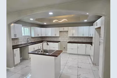 106 Country Club Drive, Marlin, TX 76661 - Photo 1