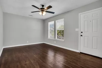 2412 Spiller Street, Fort Worth, TX 76105 - Photo 7