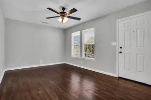 2412 Spiller St, Fort Worth, TX 76105 - Photo 7