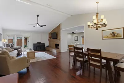 1936 Oakbluff Drive, Carrollton, TX 75007 - Photo 5