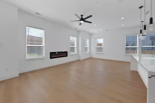 302 E 7th St, Dallas, TX 75203 - Photo 19