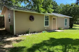 412 N Brazos St, Weatherford, TX 76086 - Photo 1