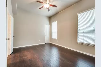 1940 Loma Linda Drive, Irving, TX 75063 - Photo 5
