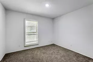 11026 McCree Rd, Dallas, TX 75238 - Photo 23