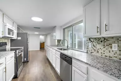 11026 McCree Road, Dallas, TX 75238 - Photo 13