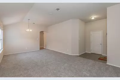 936 Furlong Drive, Grand Prairie, TX 75051 - Photo 5