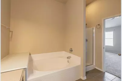 936 Furlong Drive, Grand Prairie, TX 75051 - Photo 15