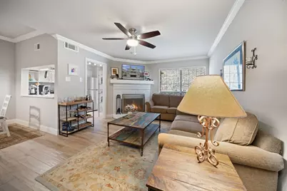 5200 Martel Avenue #13C, Dallas, TX 75206 - Photo 1