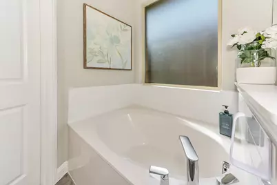 232 Drumcliffe Drive, Fort Worth, TX 76052 - Photo 17