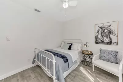 232 Drumcliffe Drive, Fort Worth, TX 76052 - Photo 11