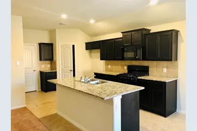 925 Rutherford Drive, Crowley, TX 76036 - Photo 3