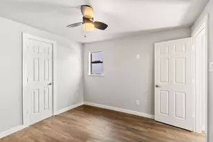 625 N Delaware St, Irving, TX 75061 - Photo 33