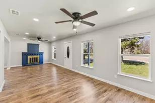 625 N Delaware St, Irving, TX 75061 - Photo 7