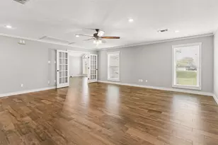 9898 Vail Eton Dr, Pilot Point, TX 76258 - Photo 13