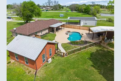 9898 Vail Eton Drive, Pilot Point, TX 76258 - Photo 37