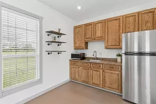 9898 Vail Eton Dr, Pilot Point, TX 76258 - Photo 29