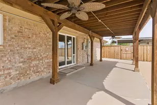 9898 Vail Eton Dr, Pilot Point, TX 76258 - Photo 23