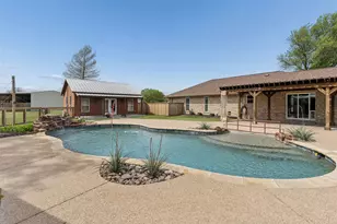 9898 Vail Eton Dr, Pilot Point, TX 76258 - Photo 25