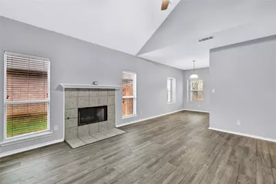 1944 Hobart Lane, Lewisville, TX 75067 - Photo 5