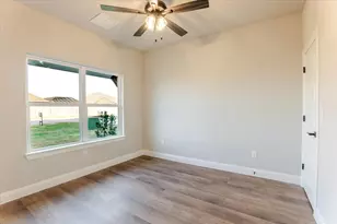 9209 Parkview Cir, Tolar, TX 76476 - Photo 21