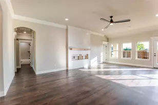 9213 Parkview Cir, Tolar, TX 76476 - Photo 7