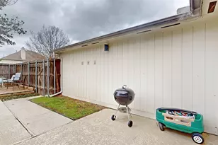 2404 Forestmeadow Dr, Lewisville, TX 75067 - Photo 23