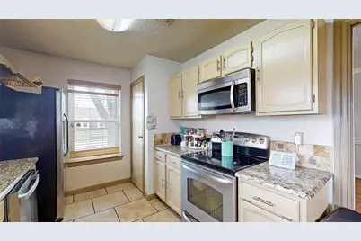 2404 Forestmeadow Drive, Lewisville, TX 75067 - Photo 7