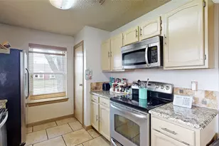 2404 Forestmeadow Dr, Lewisville, TX 75067 - Photo 7