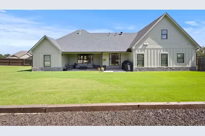 1611 N Mason Street, Bowie, TX 76230 - Photo 35