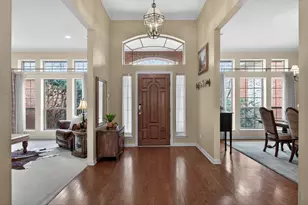 325 Thornhill Cir, Double Oak, TX 75077 - Photo 3