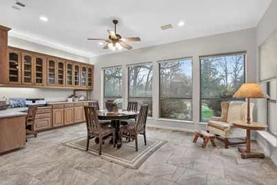325 Thornhill Circle, Double Oak, TX 75077 - Photo 11