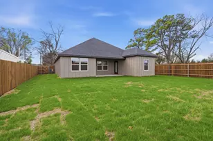 407 E Boyd Ave, Boyd, TX 76023 - Photo 23