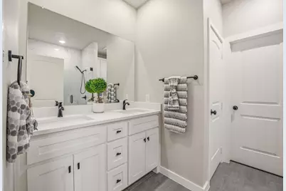 3829 Lands End Court, Granbury, TX 76048 - Photo 15