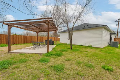 3829 Lands End Court, Granbury, TX 76048 - Photo 23