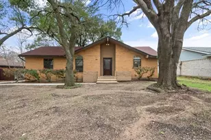 811 Green Pastures Dr, Cedar Hill, TX 75104 - Photo 1