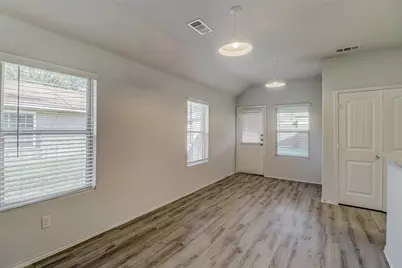 1600 Oriole Drive, Ennis, TX 75119 - Photo 7