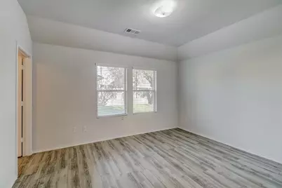 1600 Oriole Drive, Ennis, TX 75119 - Photo 11