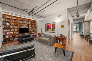 2011 Cedar Springs, Dallas, TX 75201 - Photo 3