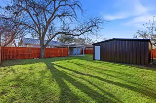 502 Madison St, Cleburne, TX 76033 - Photo 25