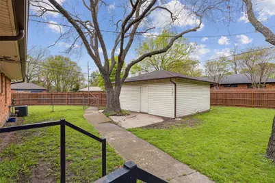 10205 Newcombe Drive, Dallas, TX 75228 - Photo 19