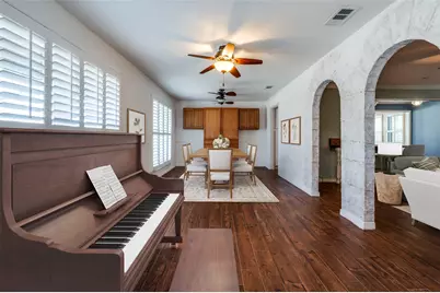 2508 Canterbury Drive, Carrollton, TX 75006 - Photo 3