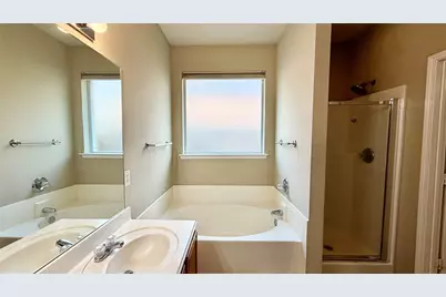 9904 Blue Bell Drive, Fort Worth, TX 76108 - Photo 7