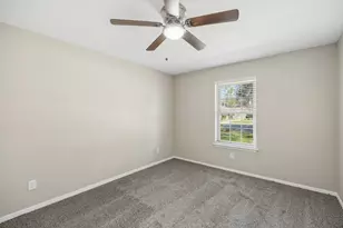 904 Bert Dr, Arlington, TX 76012 - Photo 17