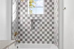 9826 Mixon Dr, Dallas, TX 75220 - Photo 27