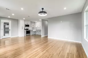 3924 Vanette Ln, Dallas, TX 75216 - Photo 9