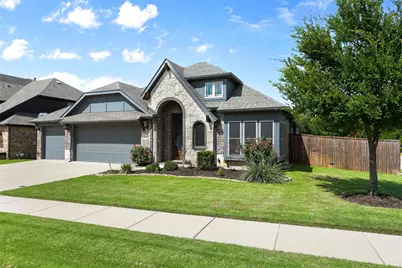 501 Oakcrest Drive, Justin, TX 76247 - Photo 3