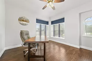 501 Oakcrest Dr, Justin, TX 76247 - Photo 5